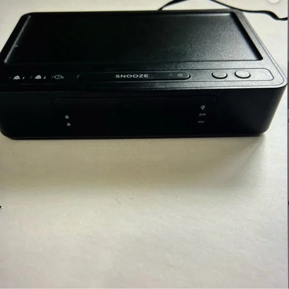 Capello wireless‎ phone charging tray and digital alarm clock